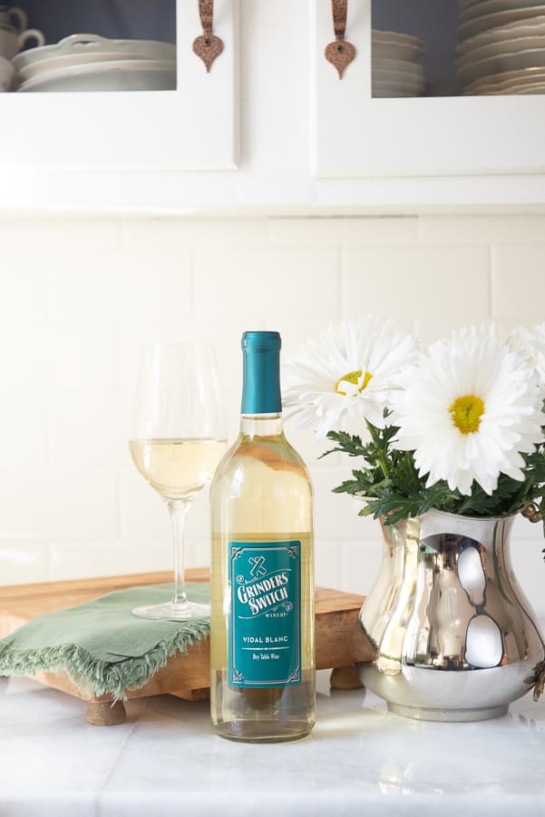 Shrimp Pasta with White Wine Sauce - Grinder's Switch Winery