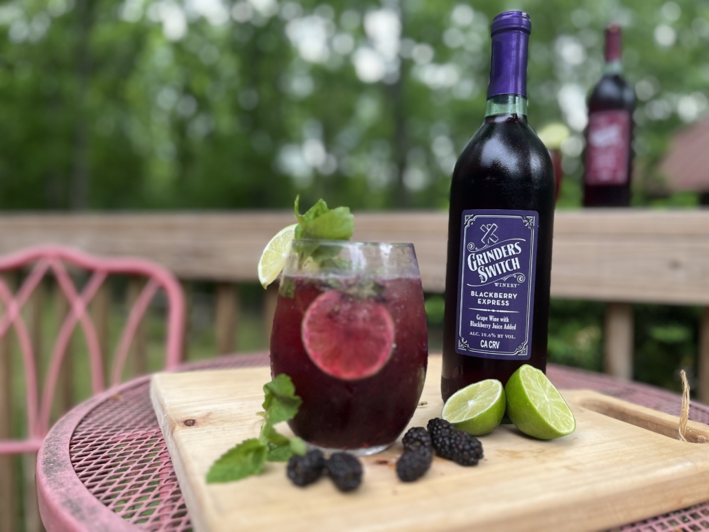 Blackberry Mojito Spritz with Grinder's Switch Winery Blackberry Express