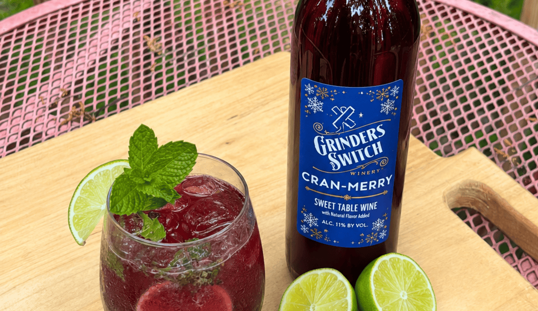 Berry Fizz wine cocktail with Grinder's Switch Winery Cran-Merry Wine